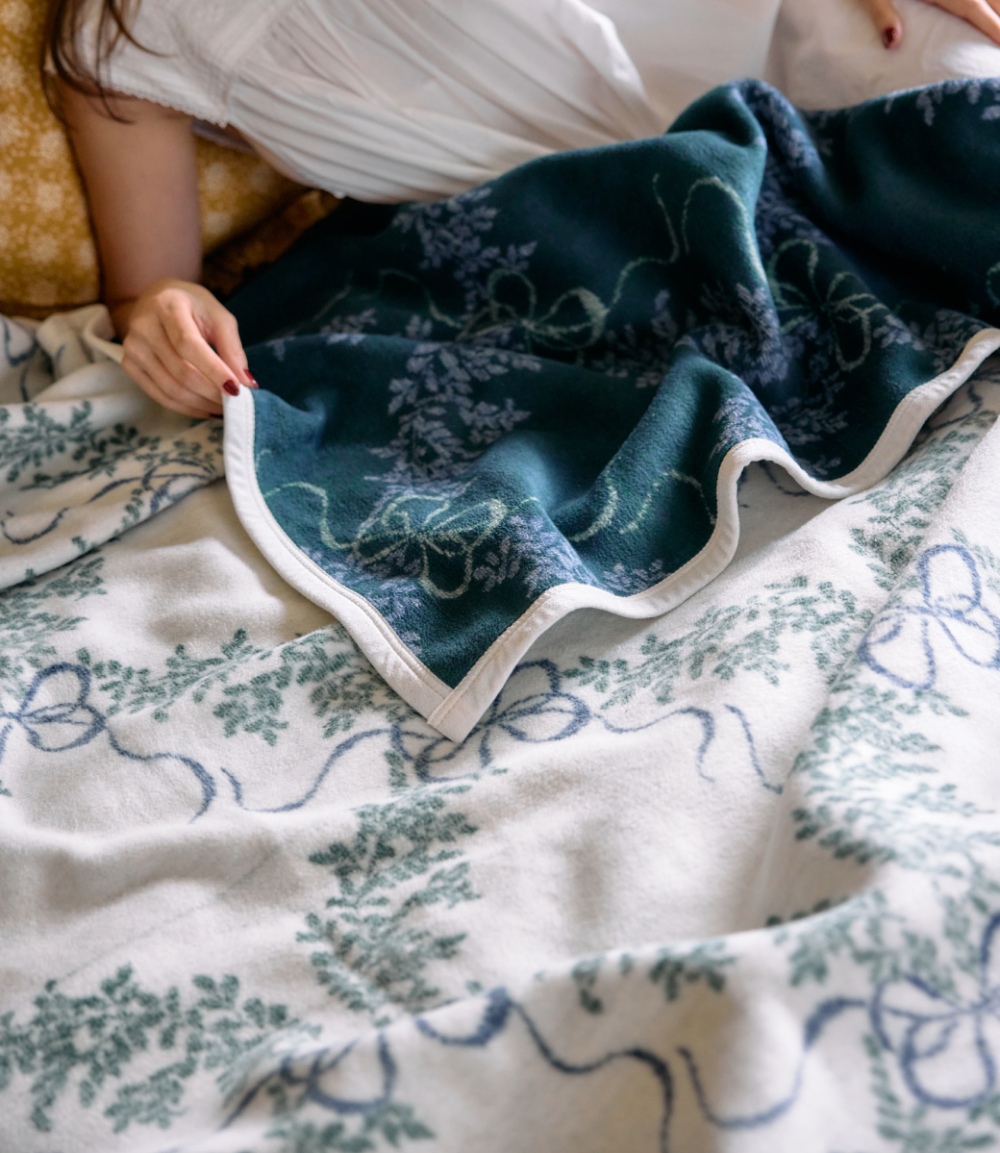 Boxwood Wreaths Blanket - Original|13499