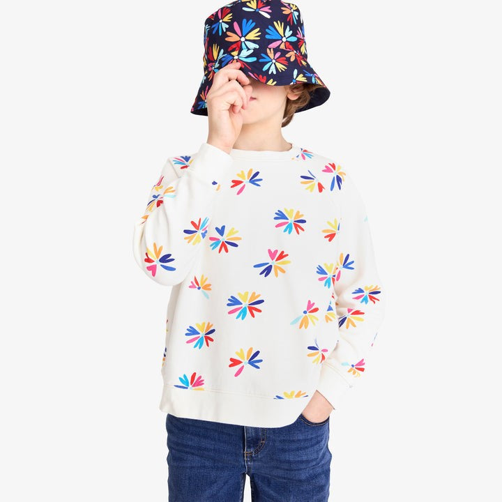 Sweatshirt In Cloud Rainbow Heart Bloom|5128