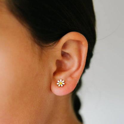Daisy White Earrings