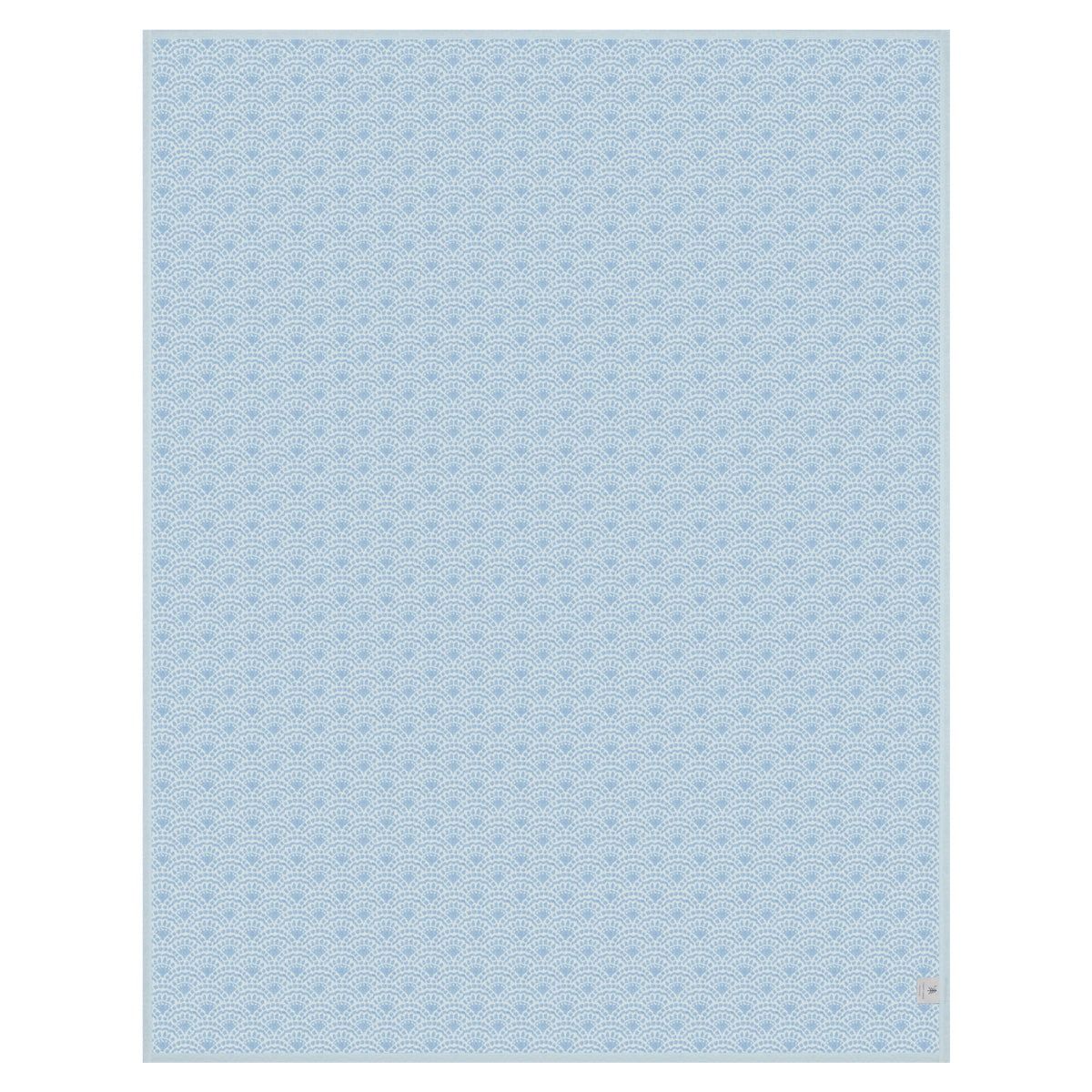 Seaside Scallops Fog Blanket